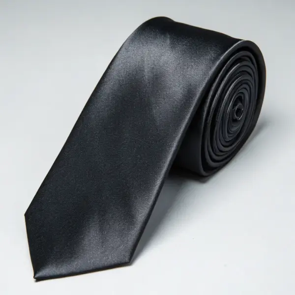 Graceful Pattern Tie